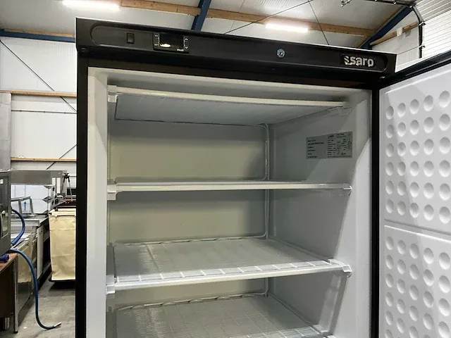 Saro ht600b zwarte vrieskast - afbeelding 5 van  5