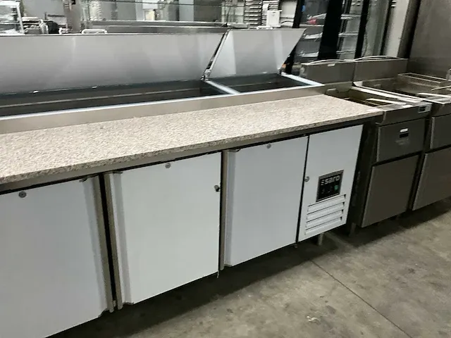 Saro sh2000 koelwerkbank met ingebouwde saladiere - afbeelding 4 van  10