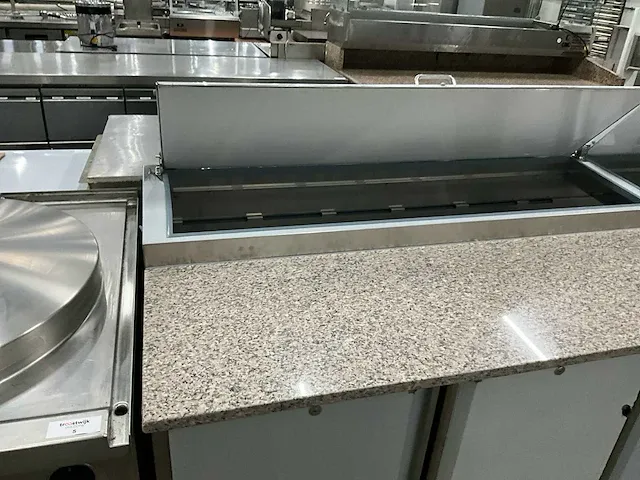 Saro sh2000 koelwerkbank met ingebouwde saladiere - afbeelding 5 van  10