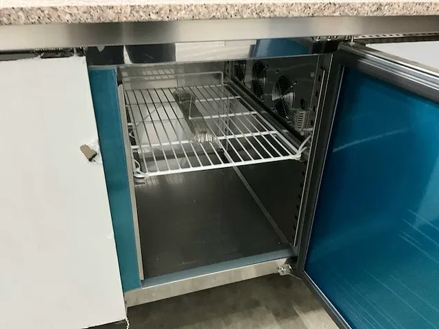 Saro sh2000 koelwerkbank met ingebouwde saladiere - afbeelding 9 van  10