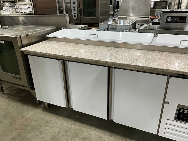 Saro sh2000 pizzawerkbank met ingebouwde saladiere - afbeelding 5 van  10