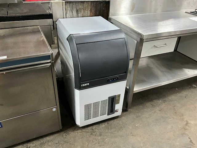 Saro zbf-40 ijsblokjes machine - afbeelding 1 van  10