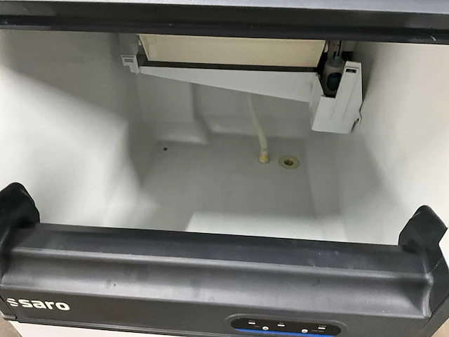 Saro zbf-40 ijsblokjes machine - afbeelding 4 van  10