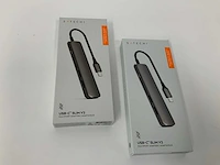 Satechi hub usb c 6 in 1 slim classic, multiport adapter met 4k hdmi, 60w pd opladen, 2 usb-a poorten, microsd/sd kaartlezers, spacegrijs (2x) - afbeelding 1 van  2