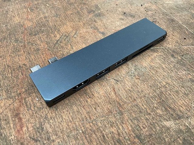 Satechi magsafe iphone 14 pro usb-c pro hub slim - afbeelding 2 van  3