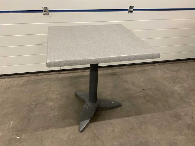 Satelliet 70x70cm terrastafel (12x) - afbeelding 1 van  4