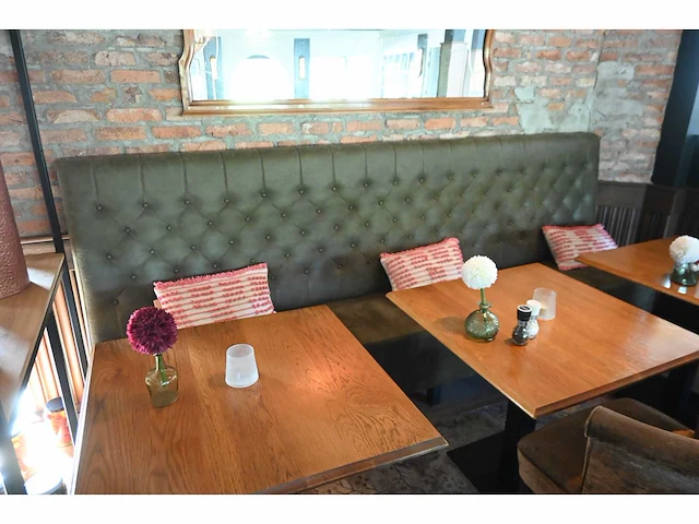 Satelliet complete restaurantset met treinbank - afbeelding 11 van  11