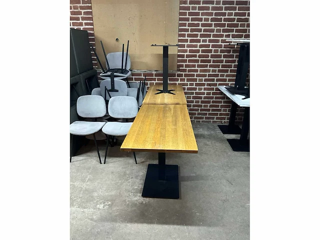 Satelliet eikenhouten restauranttafel (3x) - afbeelding 7 van  7