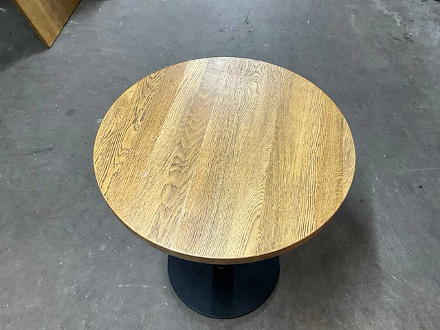 Satelliet eikenhouten restauranttafel (4x) - afbeelding 3 van  7