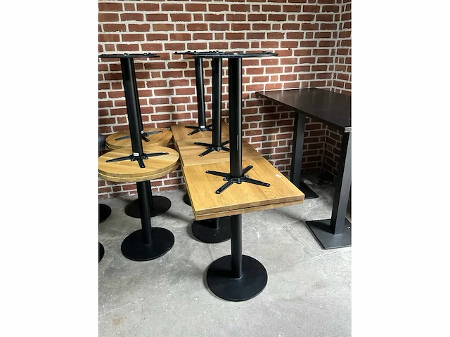 Satelliet eikenhouten restauranttafel (6x) - afbeelding 7 van  7