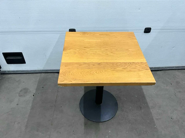 Satelliet eikenhouten restauranttafels (13x) - afbeelding 3 van  6