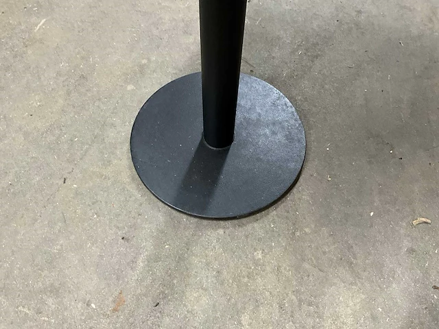 Satelliet hardstenen restauranttafel (3x) - afbeelding 4 van  8