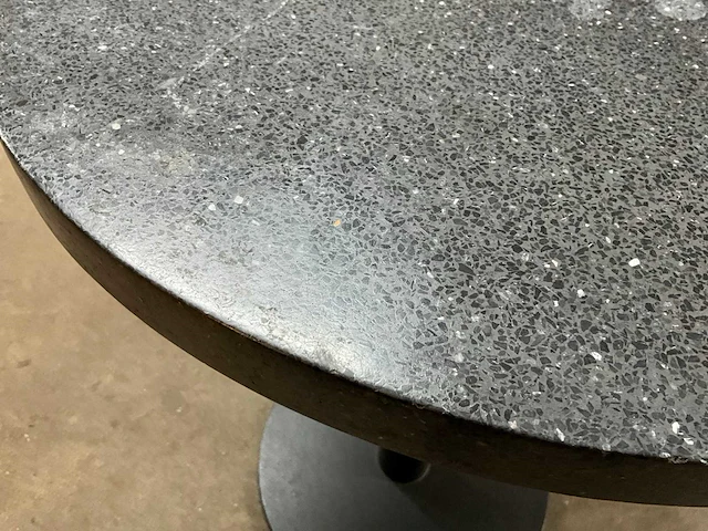 Satelliet hardstenen restauranttafel (9x) - afbeelding 7 van  9
