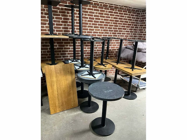 Satelliet hardstenen restauranttafel (9x) - afbeelding 9 van  9