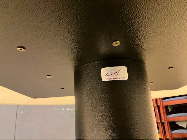 Satelliet hardstenen restauranttafel - afbeelding 7 van  7