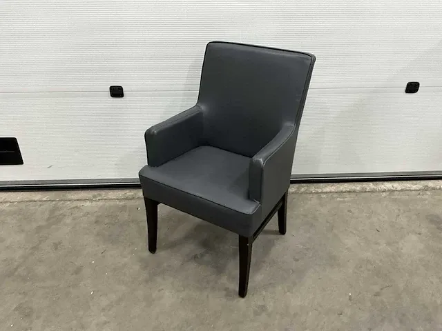 Satelliet kunstlederen restaurantstoelen (8x) - afbeelding 1 van  8