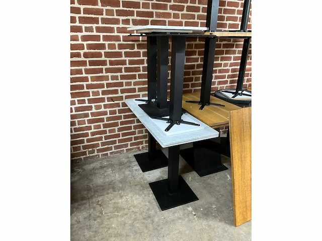 Satelliet natuurstenen terrastafel (5x) - afbeelding 9 van  9