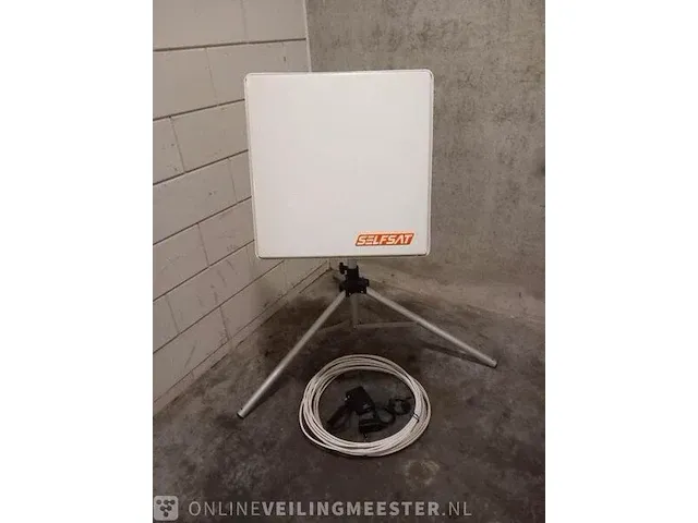 Satelliet ontvanger salfsat, ae120706 - afbeelding 1 van  5