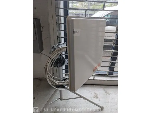 Satelliet ontvanger salfsat, ae120706 - afbeelding 3 van  5
