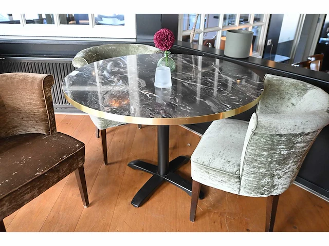 Satelliet restauranttafel met 3 stoelen - afbeelding 5 van  6