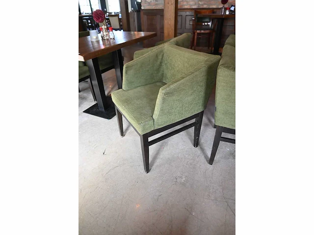 Satelliet restauranttafel met 4 stoelen - afbeelding 3 van  5