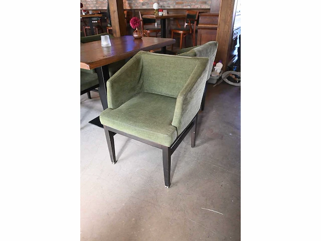 Satelliet restauranttafel met 4 stoelen - afbeelding 4 van  6