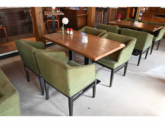 Satelliet restauranttafel met 4 stoelen - afbeelding 1 van  5