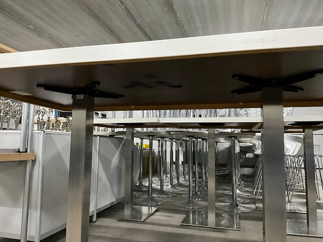 Satelliet statafel - afbeelding 4 van  5