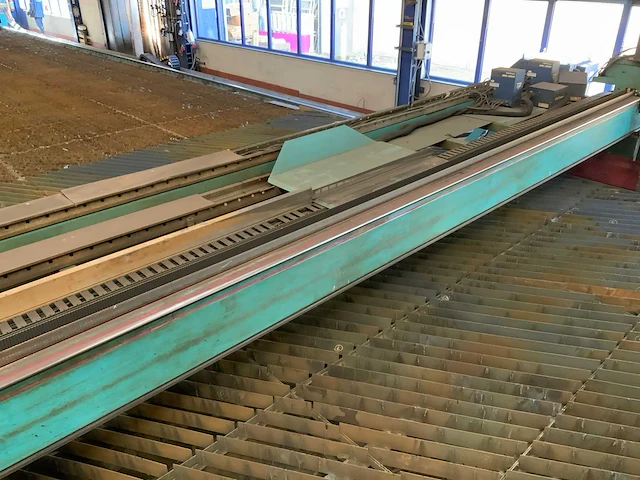 Sato satronik cnc portaal plasmasnijmachine (2x) - afbeelding 15 van  49