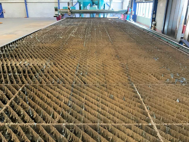 Sato satronik cnc portaal plasmasnijmachine (2x) - afbeelding 28 van  49