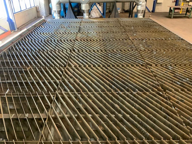Sato satronik cnc portaal plasmasnijmachine (2x) - afbeelding 31 van  49