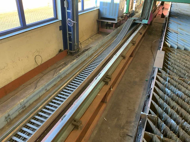 Sato satronik cnc portaal plasmasnijmachine (2x) - afbeelding 37 van  49