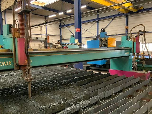 Sato satronik cnc portaal plasmasnijmachine (2x) - afbeelding 7 van  34