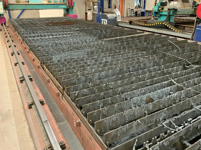 Sato satronik cnc portaal plasmasnijmachine (2x) - afbeelding 20 van  34