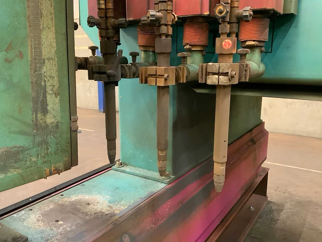 Sato satronik cnc portaal plasmasnijmachine (2x) - afbeelding 34 van  34
