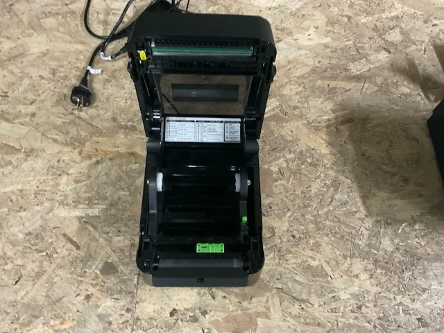 Sato ws408dt-std labelprinter - afbeelding 2 van  4