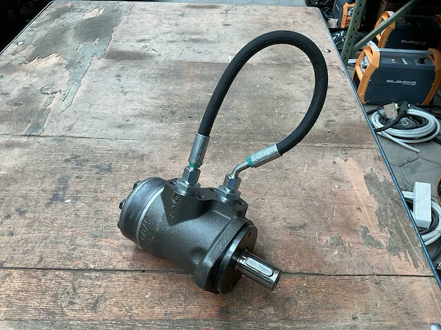 Sauer danfoss omp160 hydraulische motor (2x) - afbeelding 2 van  4