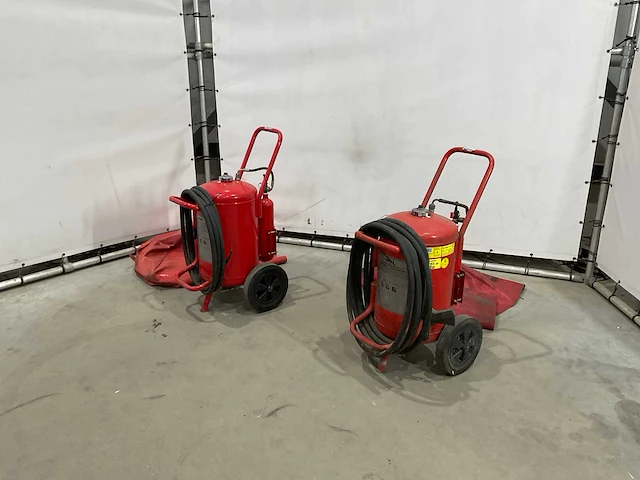 Saval mobiele brandblusser (2x) - afbeelding 1 van  6