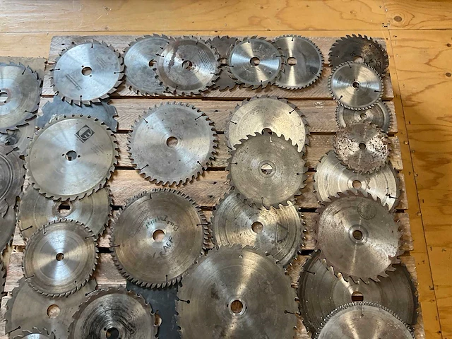 Saw blade - afbeelding 3 van  5