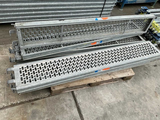 Scafom rux en12811-1 stalen roostervloer (7x) - afbeelding 1 van  9