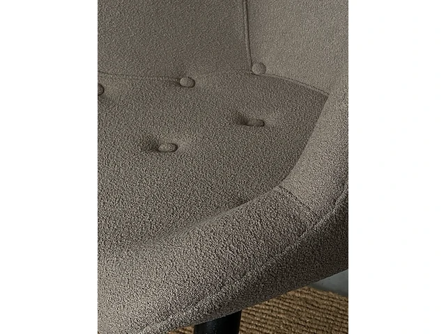 Scandinavische fauteuil in taupe boucle stof, taupe / zwart - afbeelding 7 van  7