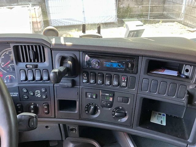 Scania - 2012 - r620 - vrachtwagen - afbeelding 13 van  25
