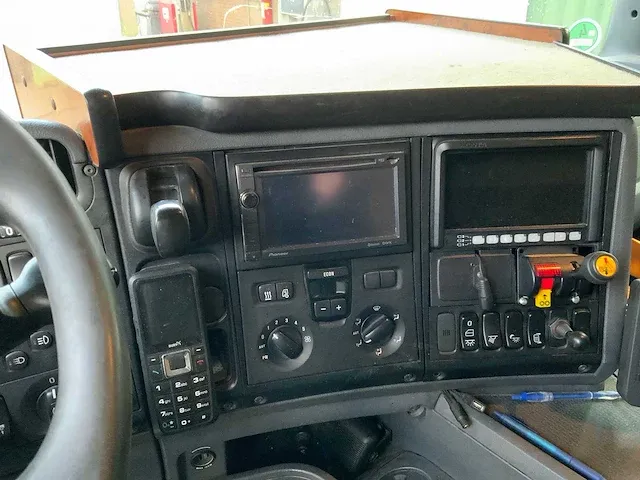 Scania - g440 - vrachtwagen trekker - afbeelding 9 van  23