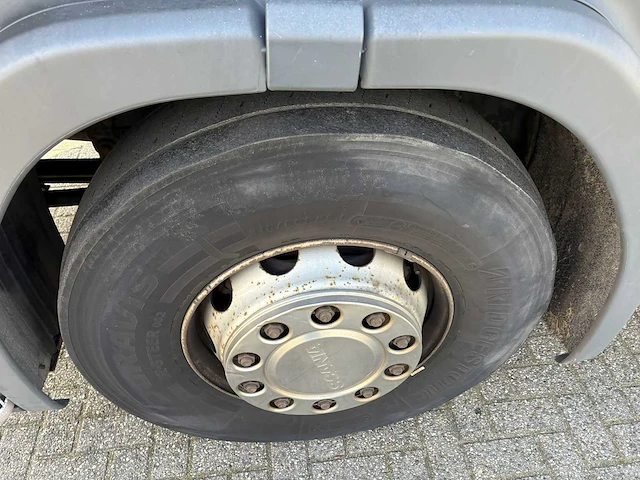 Scania - r400 highline - vrachtwagen - afbeelding 14 van  16
