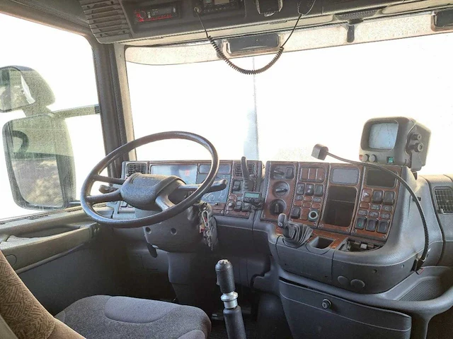 Scania - t144ga 530 v8 torpedo - vrachtwagen - afbeelding 25 van  27