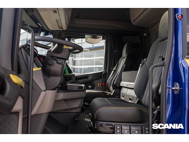 Scania 1 million zwolle - 770s 6x2 v8 – powered by scania - afbeelding 3 van  18