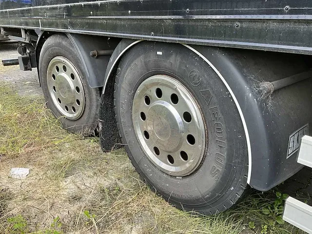 Scania 340 vrachtwagen - afbeelding 3 van  42
