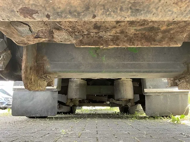 Scania 340 vrachtwagen - afbeelding 35 van  42