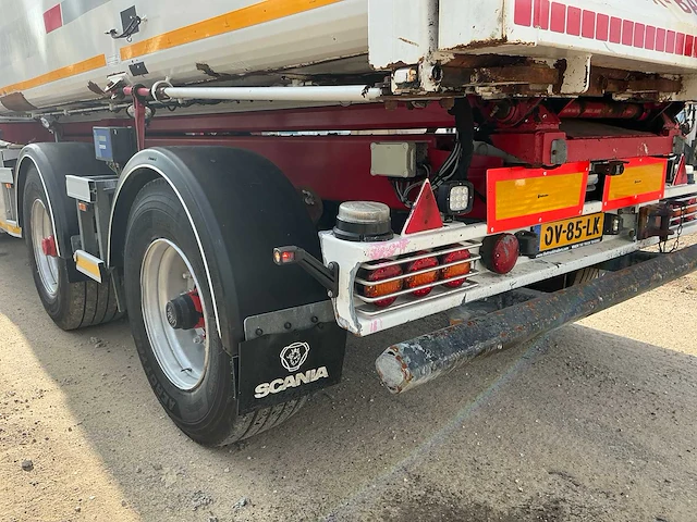 Scania p410 vuilnis opleggercombinatie vrachtwagen - afbeelding 16 van  35