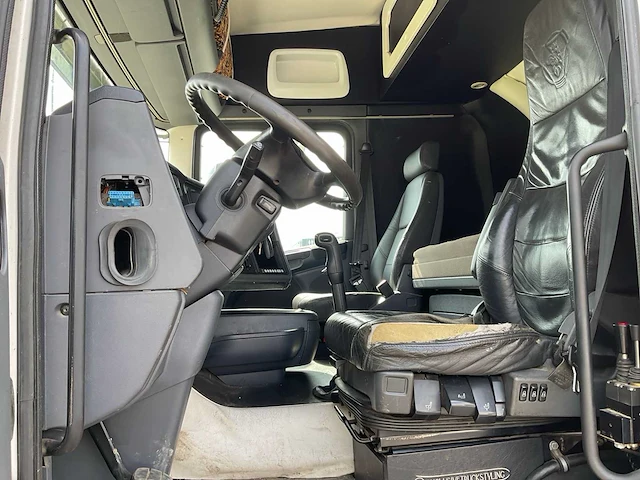 Scania vrachtwagen - afbeelding 16 van  38